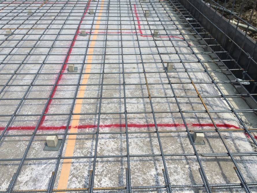 ベース鉄筋 ベース鉄筋