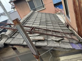 瓦　是正