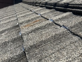 瓦　ズレ止めコーキング