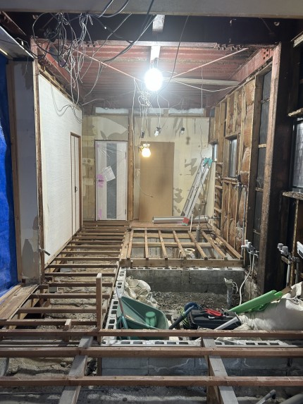 室内解体フロアー