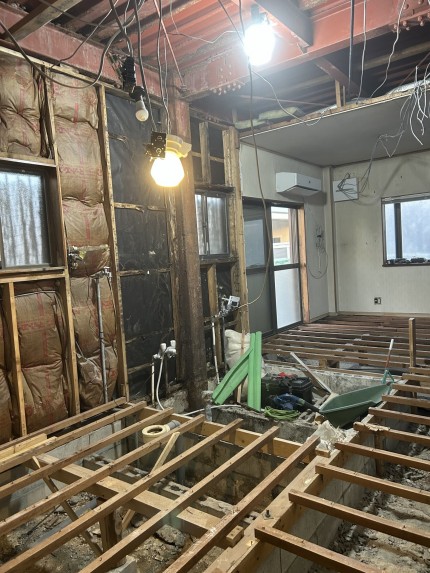 室内解体フロアー